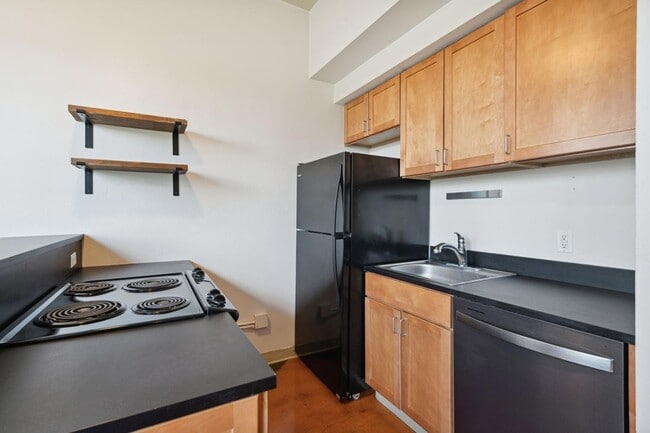 Photo - 488 Wabasha St N