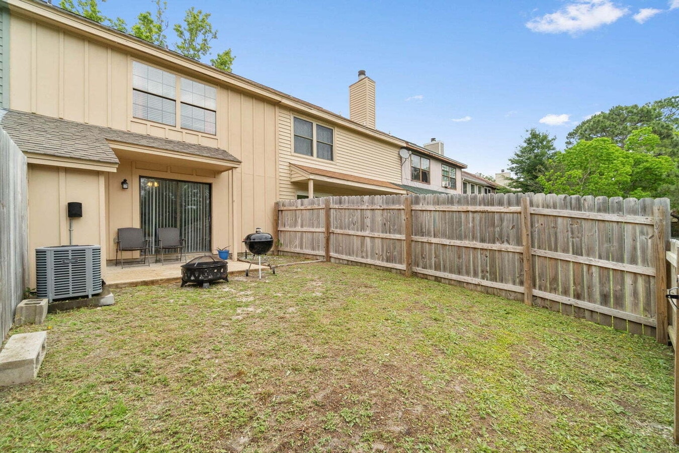 Photo - 216 Cloverdale Blvd Unidad C