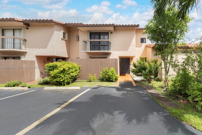 Building Photo - 3804 SW 79th Ave