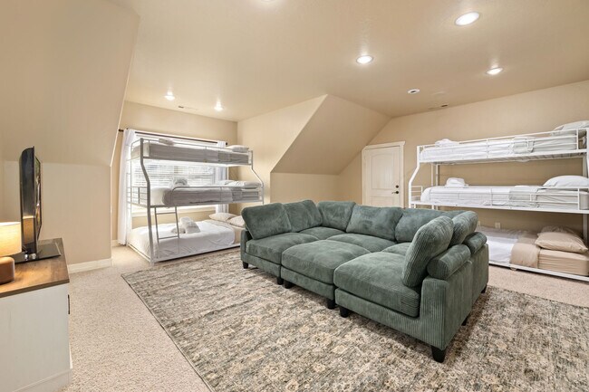 4933 Trout Farm Rd Unit SI ID1221930P