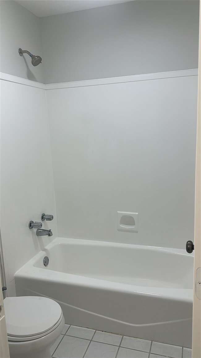 Building Photo - 40101 Parker Rd Rental