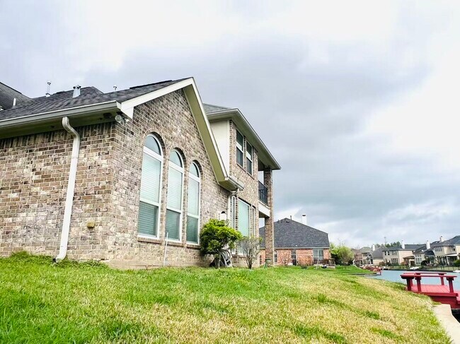 Photo - 14303 Tasmania Ct