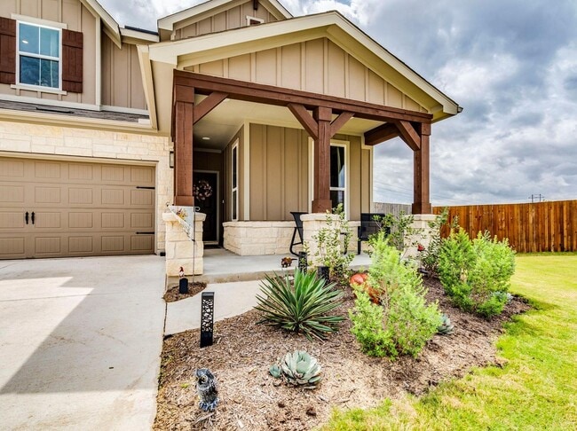 Photo - Beautifully upgraded 3 bedroom located on a cul-de-sac - Don't miss out!