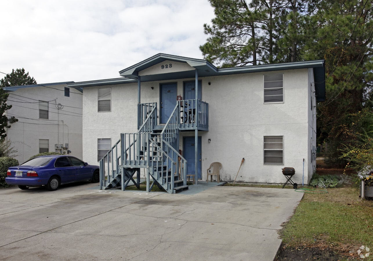 Sanders Lane Apartments - Sanders Lane Apartments