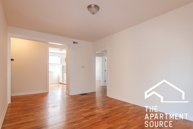 1450 W Byron St