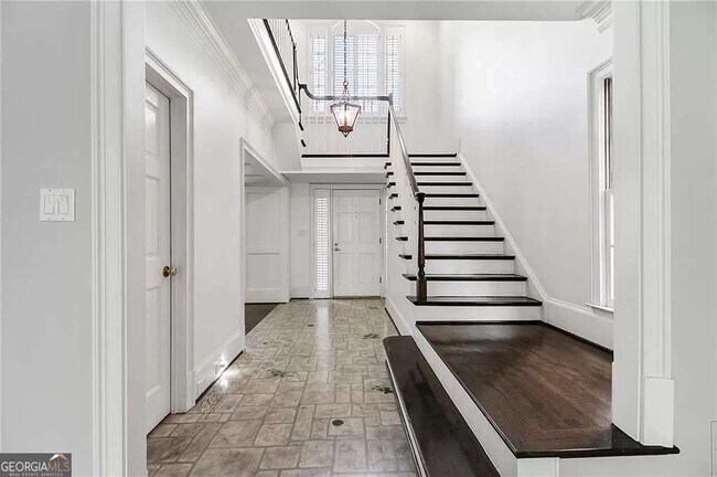 Photo - 460 Ivy Park Ln NE