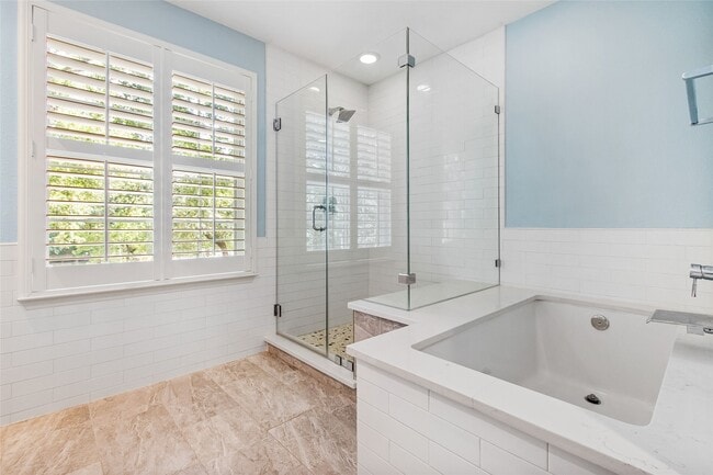 Photo - 77 Sugar Grove Ct