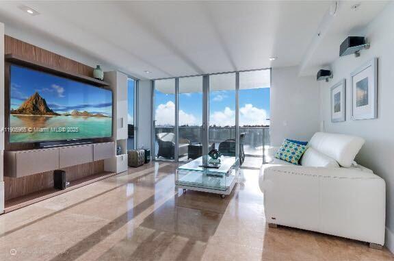 Photo - 6620 Indian Creek Dr Unit 508