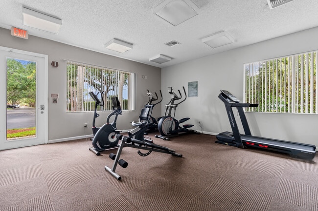 Photo - Palm Springs Apartments