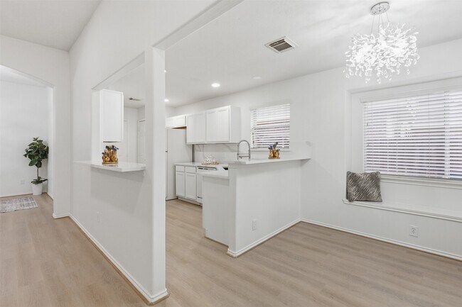 Photo - 7027 Raven Cliffs Ln