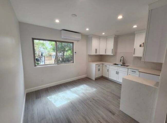 Photo - 10845 White St Unit 5