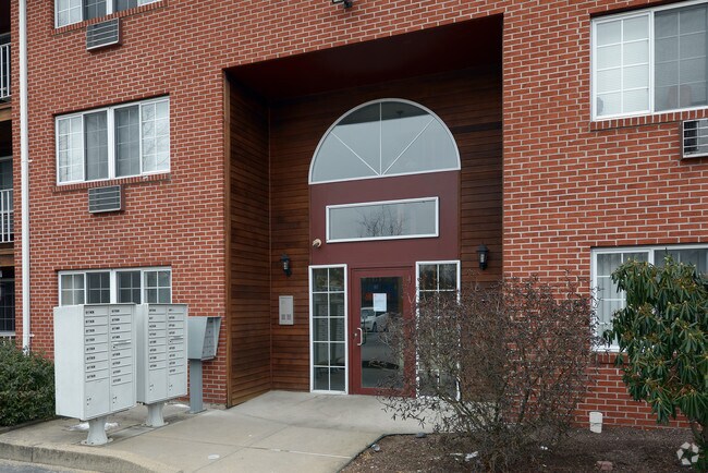 Photo - Hollow Crest