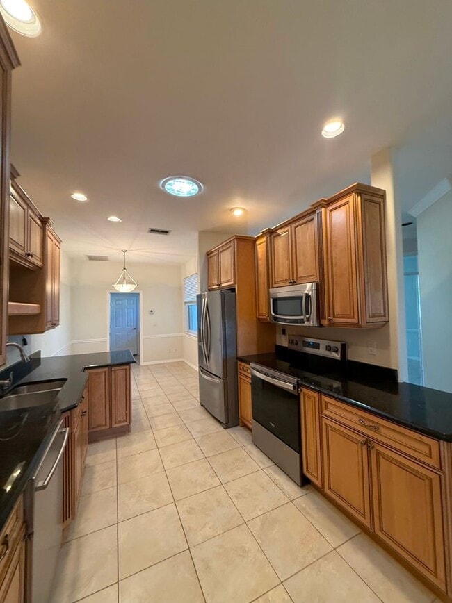 Photo - Spacious 2+Den Villa in Desirable Gateway Greens