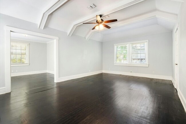 Photo - 2056 Emogene St