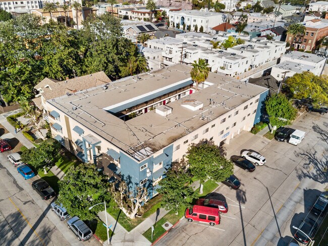 Building Photo - 800 Linden LLC