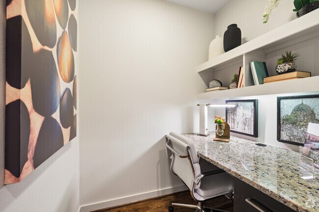 B2 2BA, 2BR - 1,380SF - Office