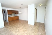 Entry & Dining Rm view
