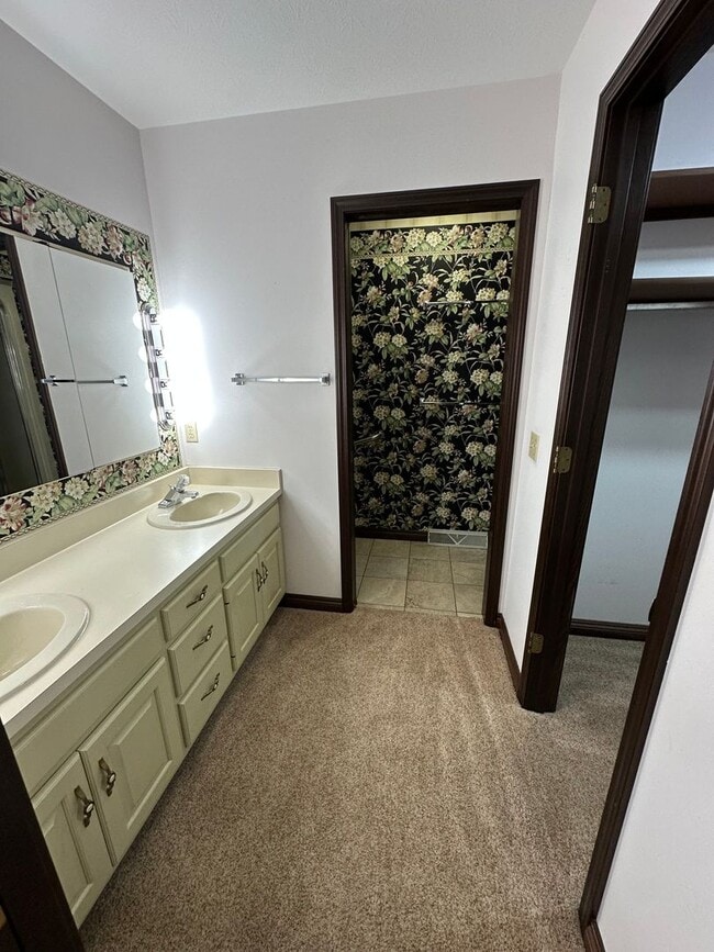 Photo - 2 Bedroom Condo - Goshen