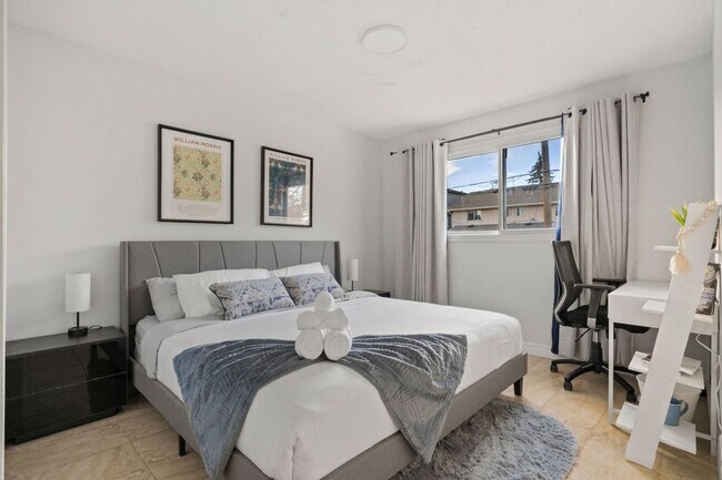 Photo - 4733 Bowness Rd NW Unit ID1314514P