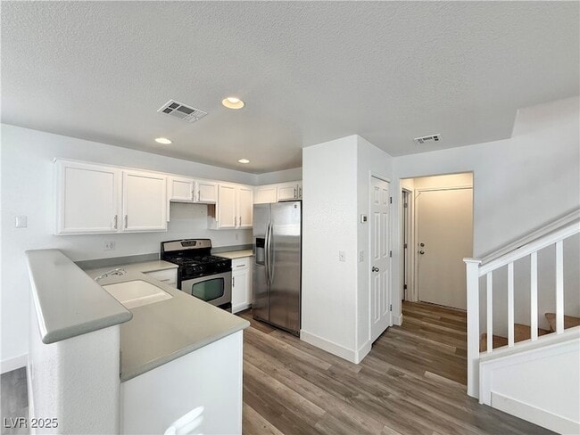 Photo - 10596 Corte Sierra St