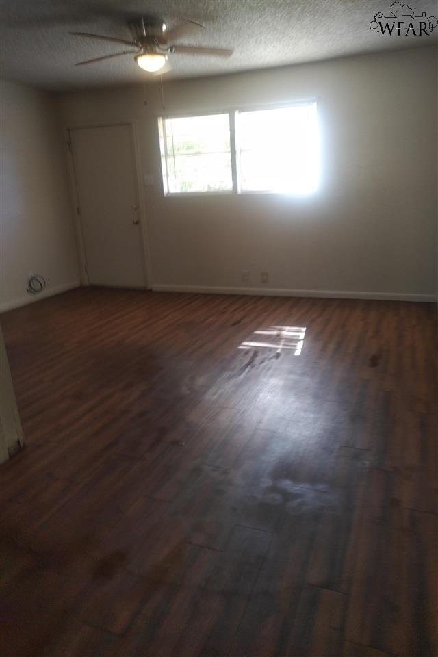 Photo - 3020 Stearns Ave