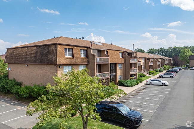 Building Photo - Woodbridge Terrace Rental