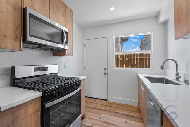 Photo - 4820 Muir Ave