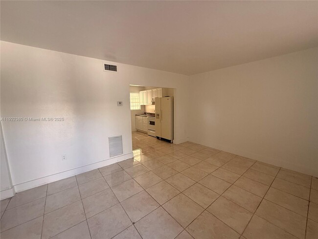 Photo - 3701 NW 24th Ave Unit 4