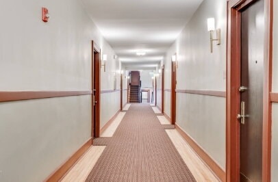 Photo - "Charming Studio Retreat with Hardwood Floors in the Heart of Minneapolis!"