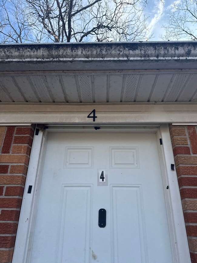 Building Photo - 811 Scott St