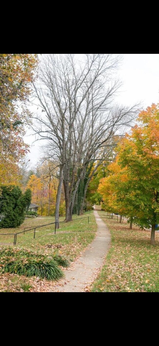 Photo - 3880 Peakland Pl Unidad B