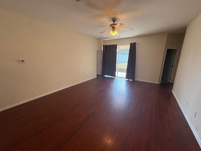 Photo - 3 Bed / 2 Bath Home in Mt. Dora – w/ Amenities!