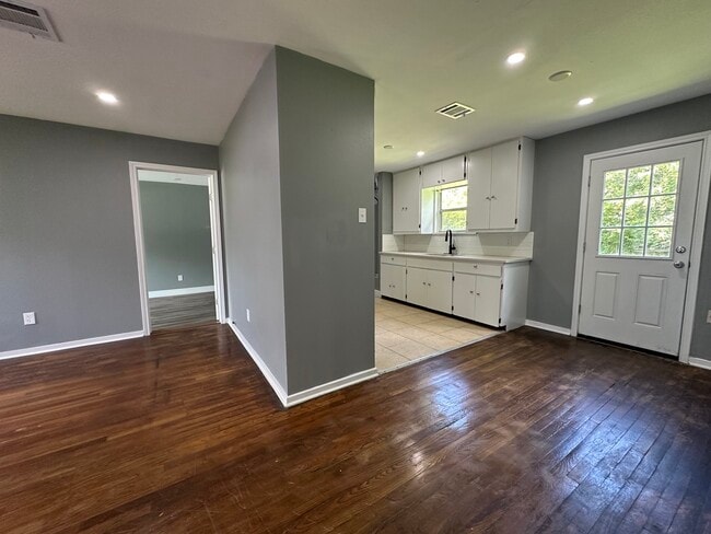 Photo - 8227 St Lo Rd