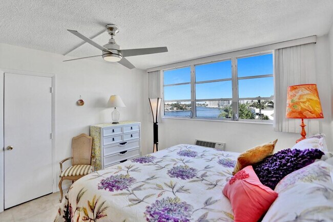 Photo - 101 N Birch Rd Unidad 504