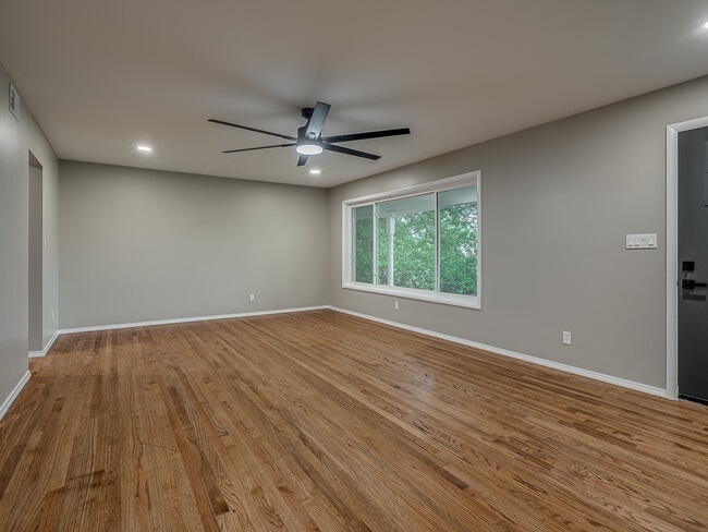 Photo - 4729 Baylor Dr