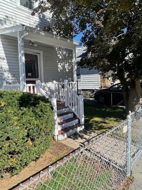 Front entrance - 32 Silver St Unit 1