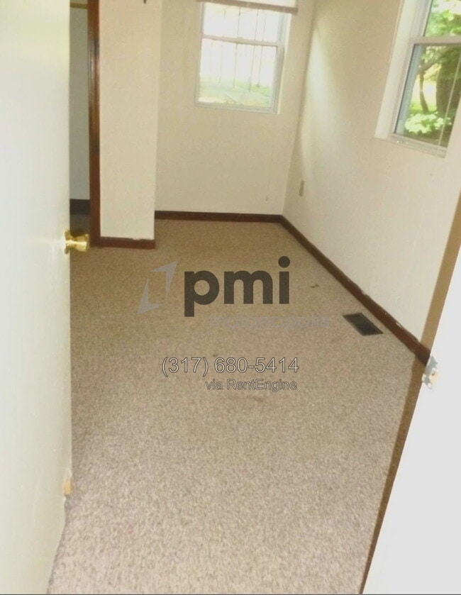 Photo - 315 E 11th St