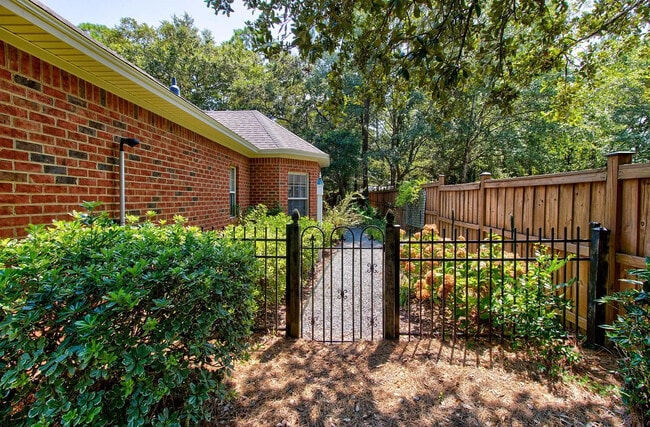 Photo - 4806 Alida Pl