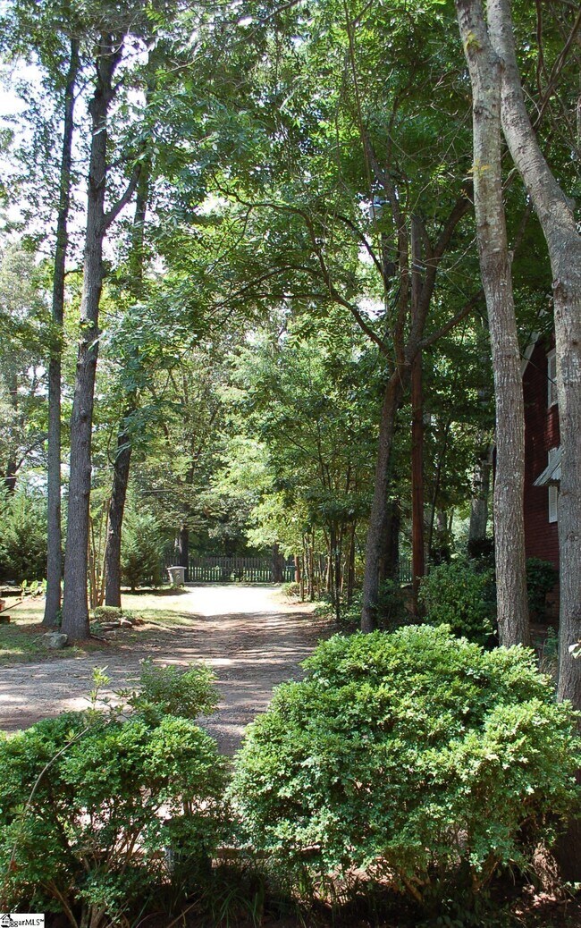 Photo - 42 Clarendon Ave