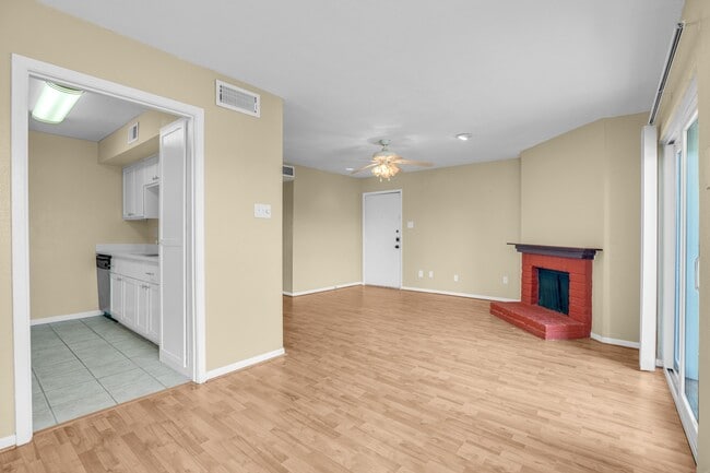 Photo - 3220 69th St Unit H8