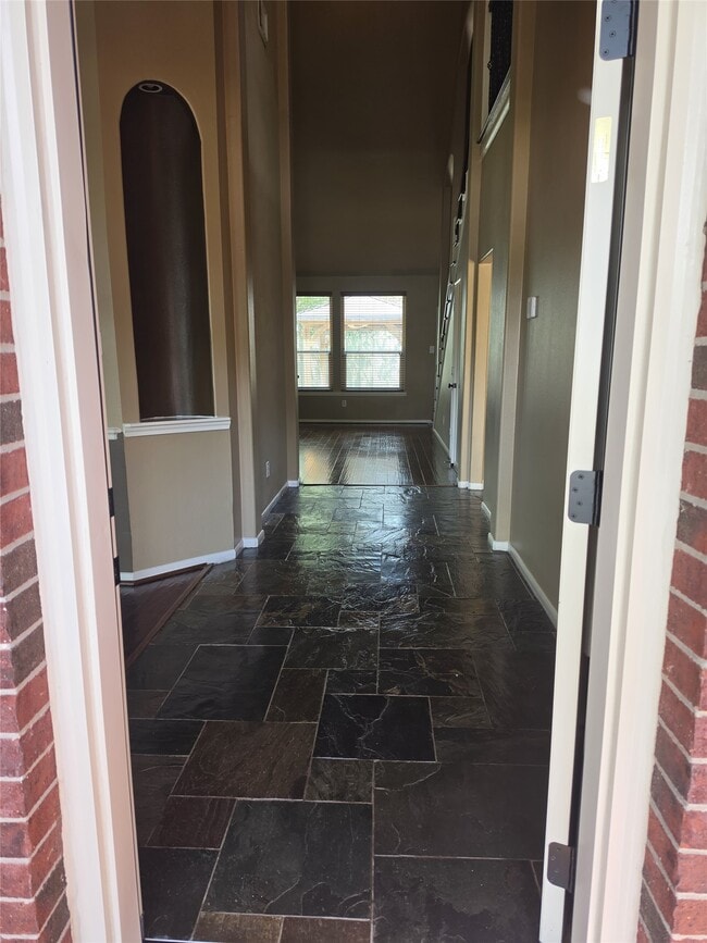 Photo - 1138 Sussex Trail