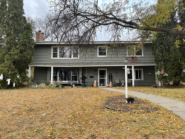 Photo - 8524 Washburn Ave S House