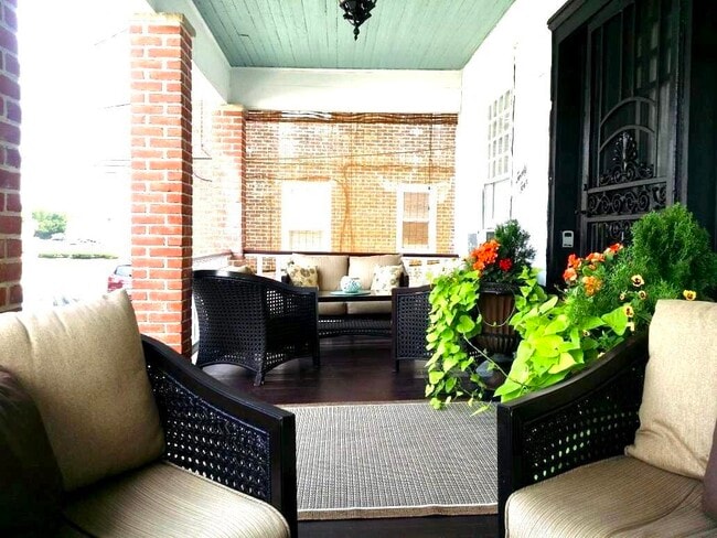 Photo - 24 S Vassar Square