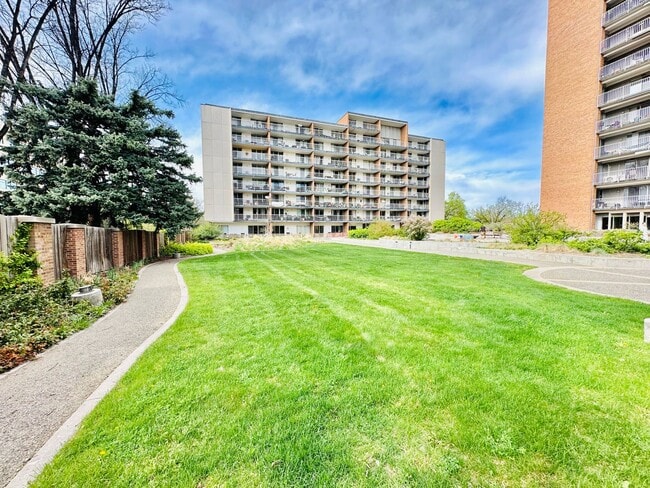 Building Photo - Park Mayfair 204S Unit 204S