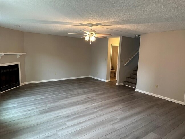 Photo - 1923 Cheatham Woods Dr SW