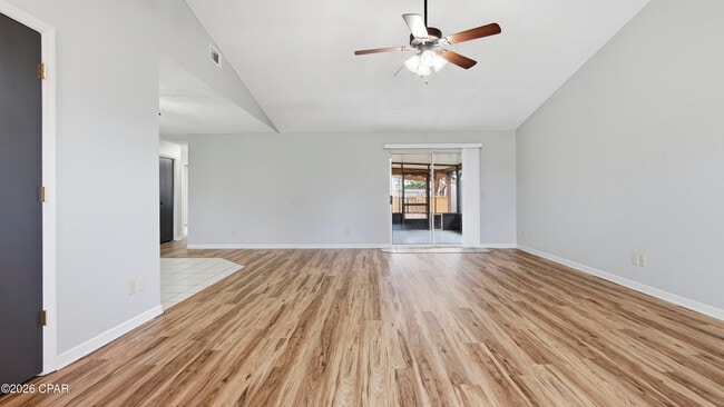 Photo - 7708 Shadow Bay Dr