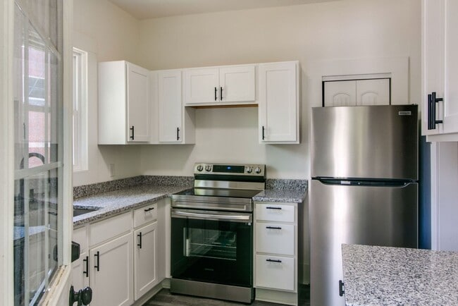 Photo - 143 Emory St Unit C