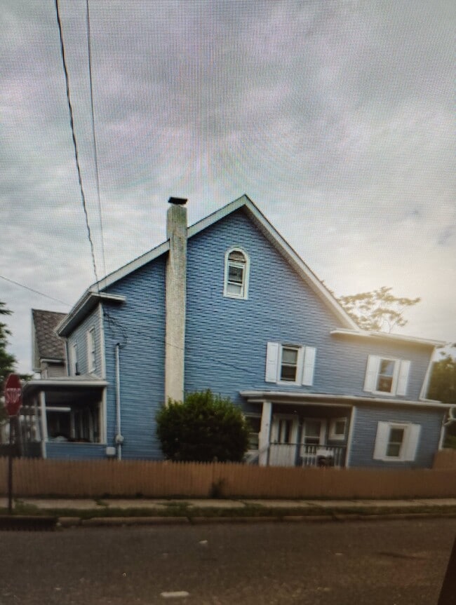 Photo - 501 N 4th St.