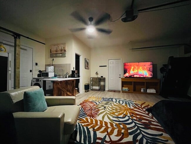 Photo - 507 NE 34th St Unidad ID1231716P