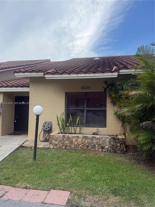 8509 Shadow Ct